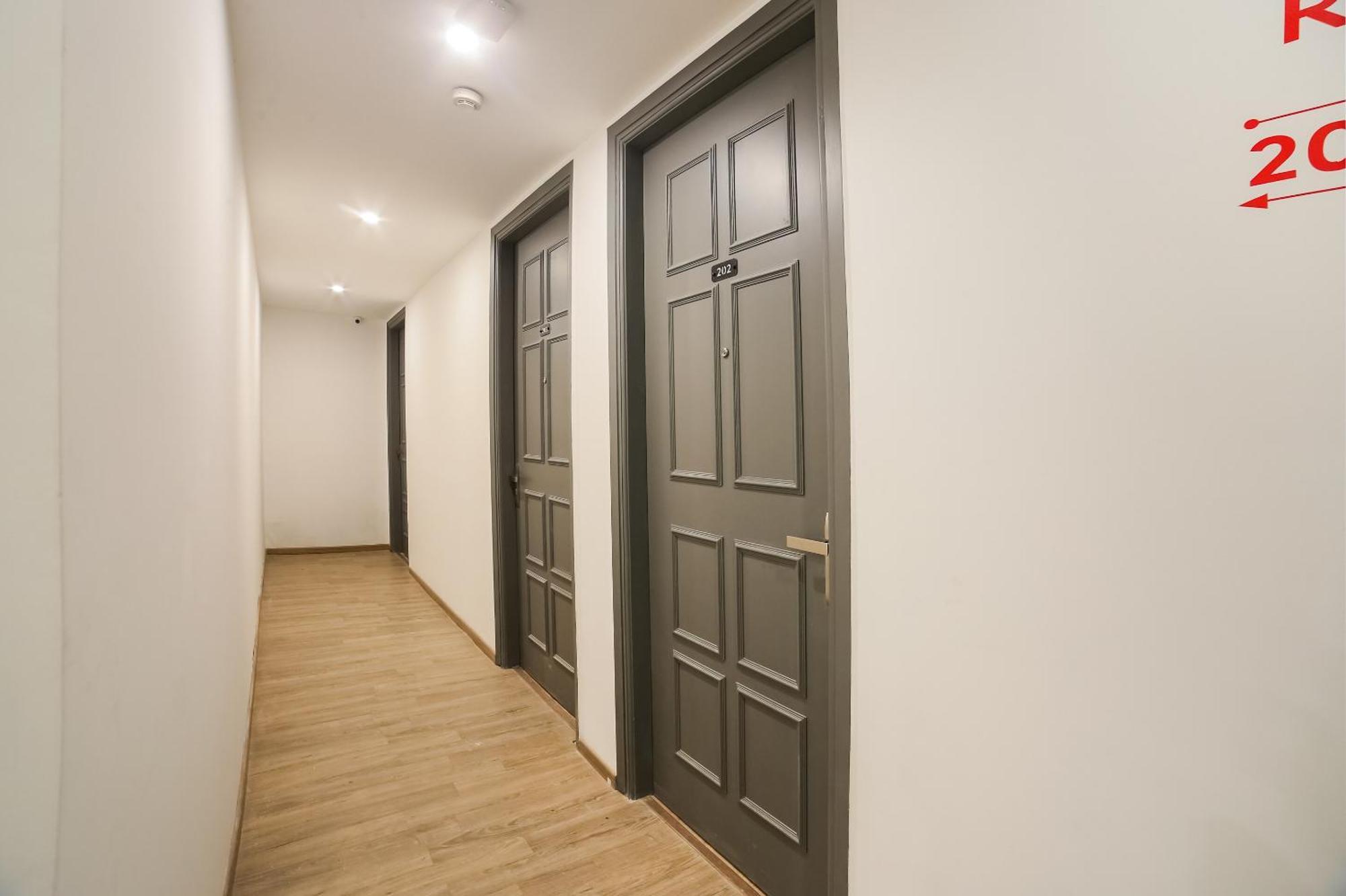 Super Townhouse Near Appu Ghar Hotel Gurgaon Exterior foto
